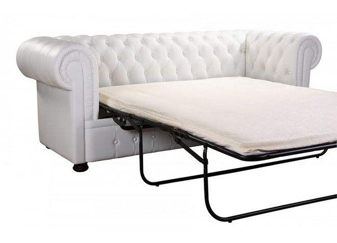 belo usnjeno kavč posteljo