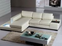 Biała skórzana sofa8