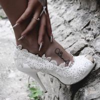 Бели обувки 5
