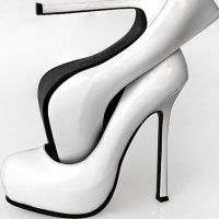 Бели обувки 9