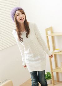 Biały sweter 2