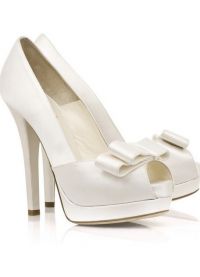 Bílé svatební boty 1
