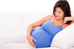 dlaczego czkawki dziecka w brzuchu kobiety w ciąży