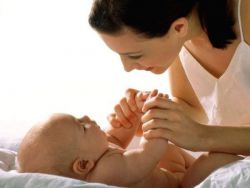 Proč novorozenec zasténá a posílá se do spánku