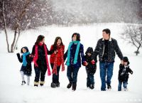 Fotografska sesija zimske obitelji 8