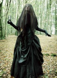 Хелоуин костюм вещица 2