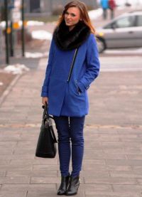 co nosit modrý kabát 9