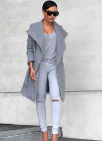 Какво да носите със сиво прекалено голямо палто
