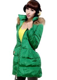 шта да носите са зеленом јакном 7