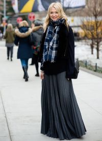 Što nositi s dugom suknjom u zimi3