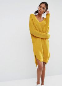 какво да носите с един жълт пуловер 4
