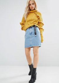 шта да носите са жутим џемпером 7