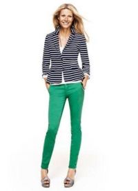 Какво да носите със зелени панталони 12