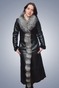 Ženski ovčji kaput s krznom 1