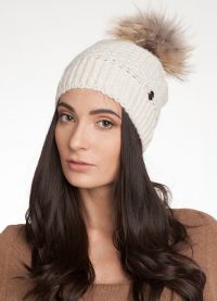 женски шешири са крзном помпоном 6