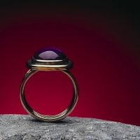 Женски прстен са камењем 8