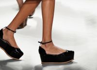 Женске гумене ципеле 5