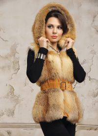 ženské izolační vesty s kapucí 10