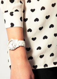 Ženské bílé náramkové hodinky9