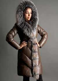 Ženska zimska jakna s kapuco na sinteponu18