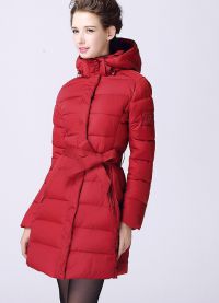 damska kurtka zimowa z kapturem na syntetycznym zimowisku5