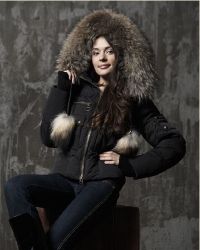 Женска зимска јакна са крзном 7