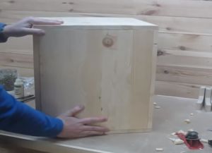 Antykwarski drewniany bookcase z ich własnymi hands6