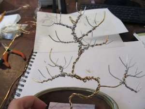 Drevo, izdelano iz žice z lastnimi rokami11
