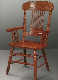 Dřevěná židle10