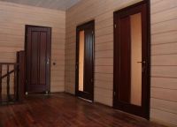 dřevěné dveře pro chatu13