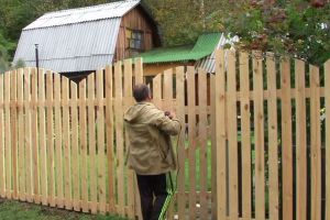 Do-it-yourself dřevěný plot17