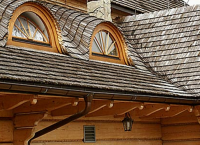 dřevěná střecha