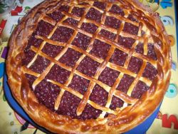 Lingonberry Cake