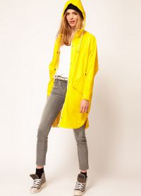 żółty płaszcz przeciwdeszczowy 9