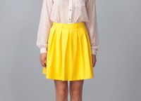 Žuta suknja 3