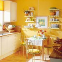 дизайнерска стая с жълт тапет - горчица охра 1