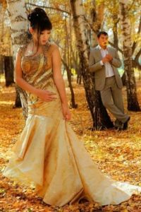 Žluté svatební šaty 3