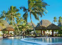 Отель Uroa Bay Beach Resort